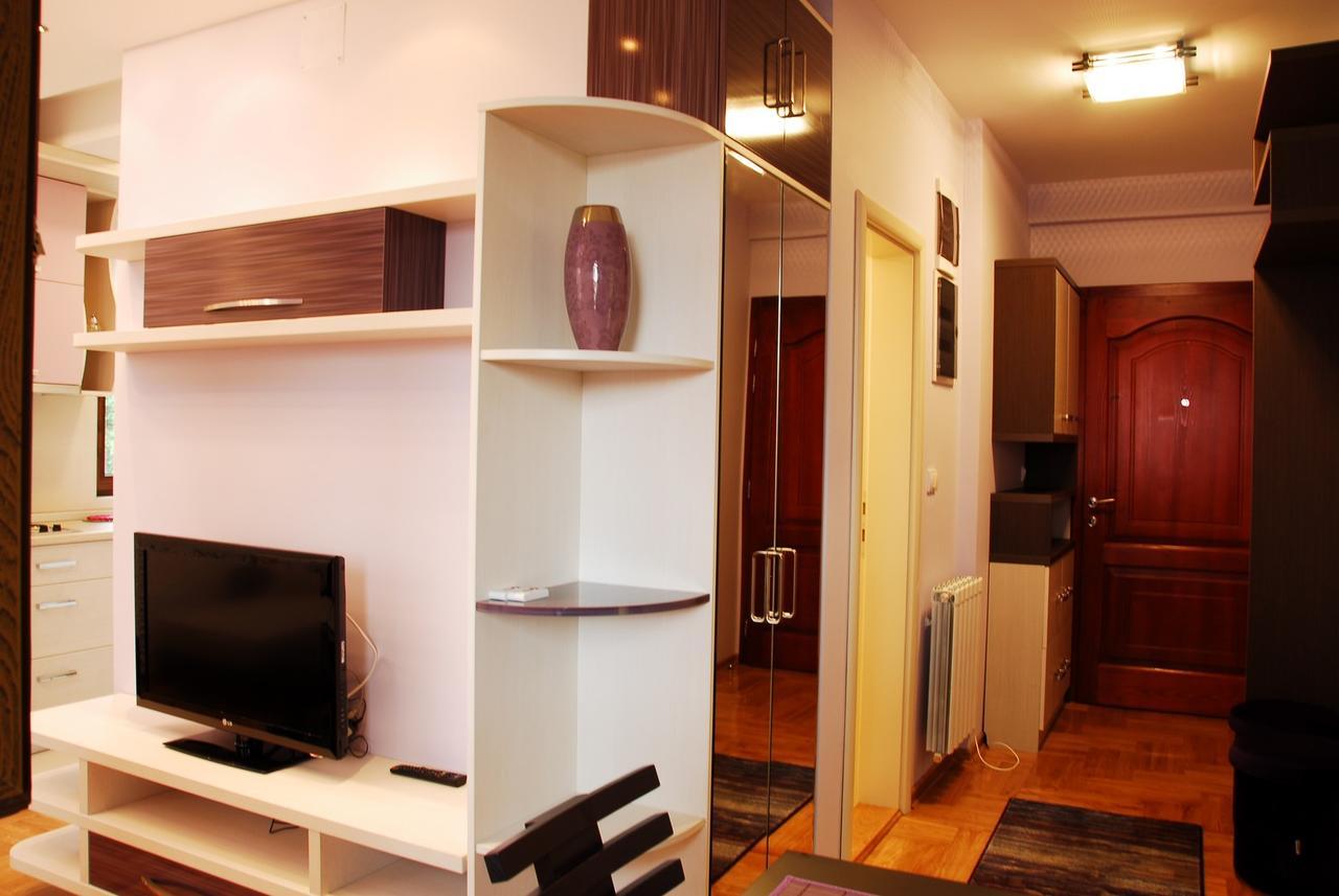 Apartments Radosti 兹拉蒂博尔 外观 照片