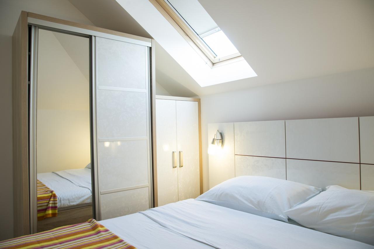 Apartments Radosti 兹拉蒂博尔 外观 照片