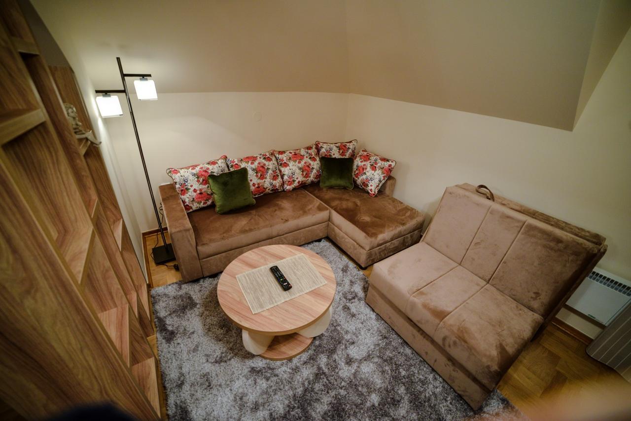 Apartments Radosti 兹拉蒂博尔 外观 照片