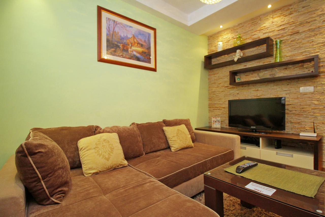 Apartments Radosti 兹拉蒂博尔 外观 照片