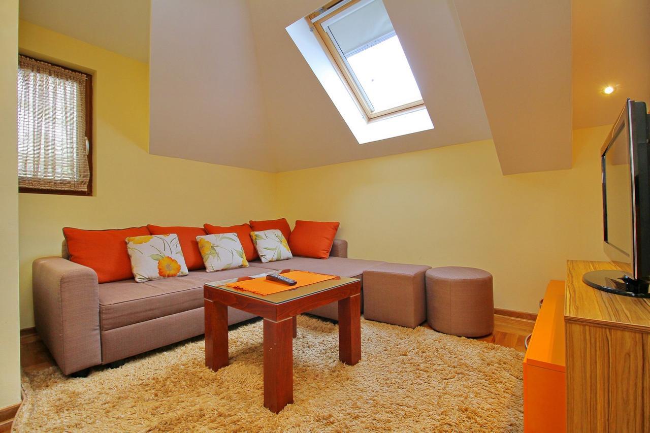 Apartments Radosti 兹拉蒂博尔 外观 照片